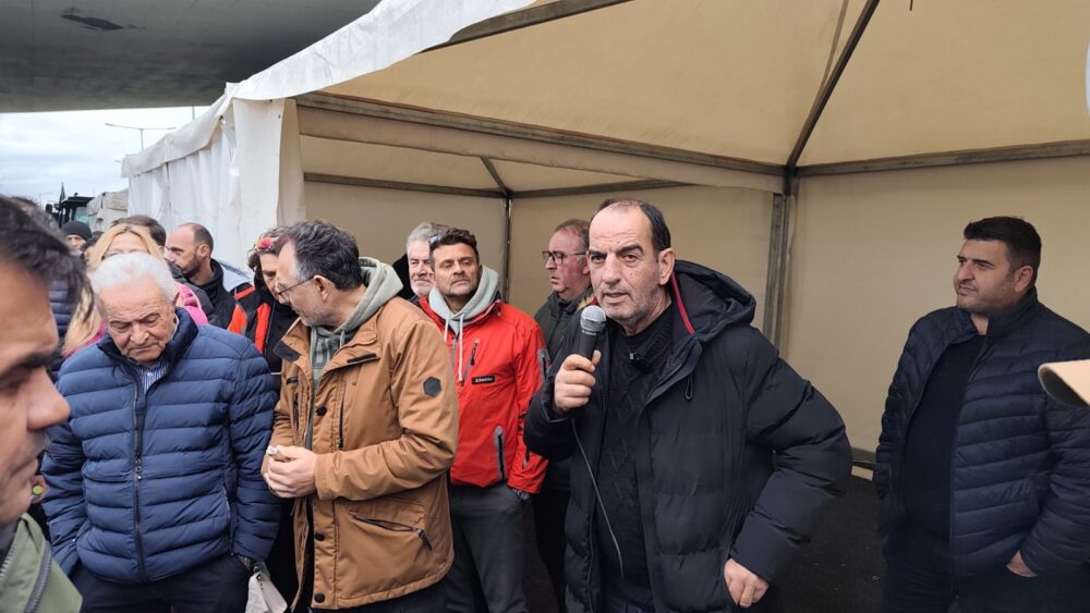 Θα κλείσουν τη σήραγγα στα Τέμπη οι αγρότες από το μπλόκο της Νίκαιας