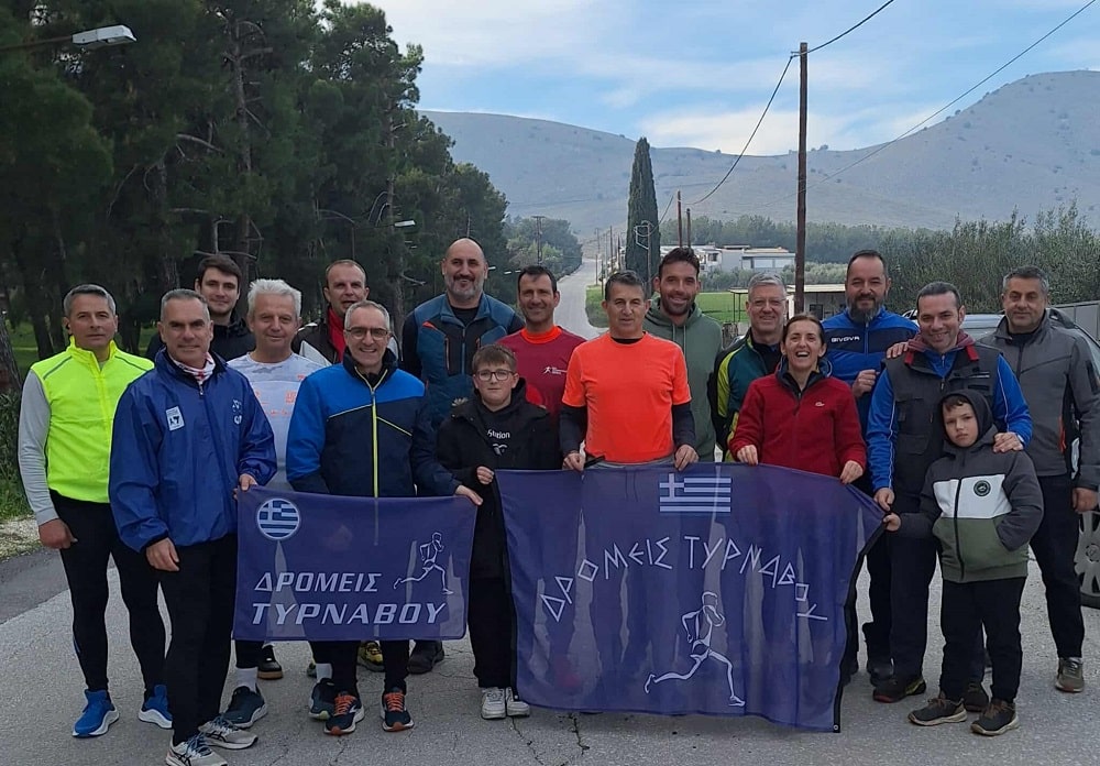 Πρωτοχρονιάτικη Ομαδική Προπόνηση και ευχές από τους Δρομείς Τυρνάβου