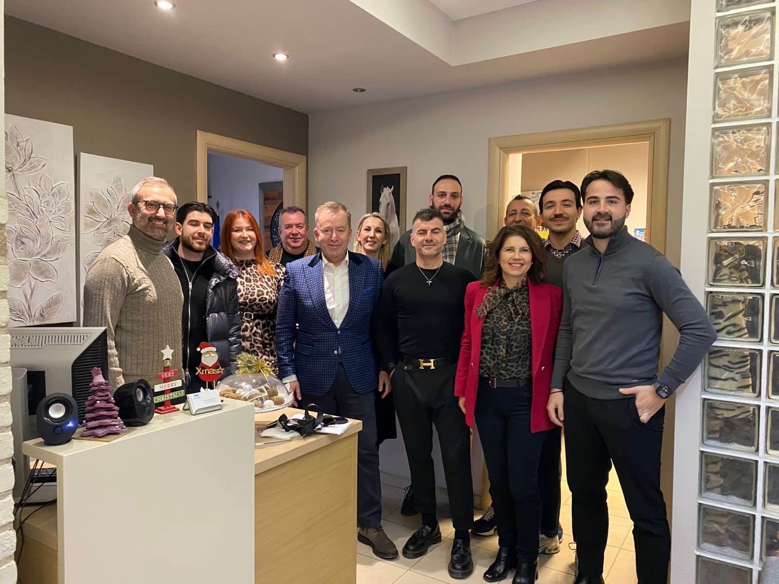 Ο Β. Κόκκαλης δέχθηκε ευχές για τη γιορτή του