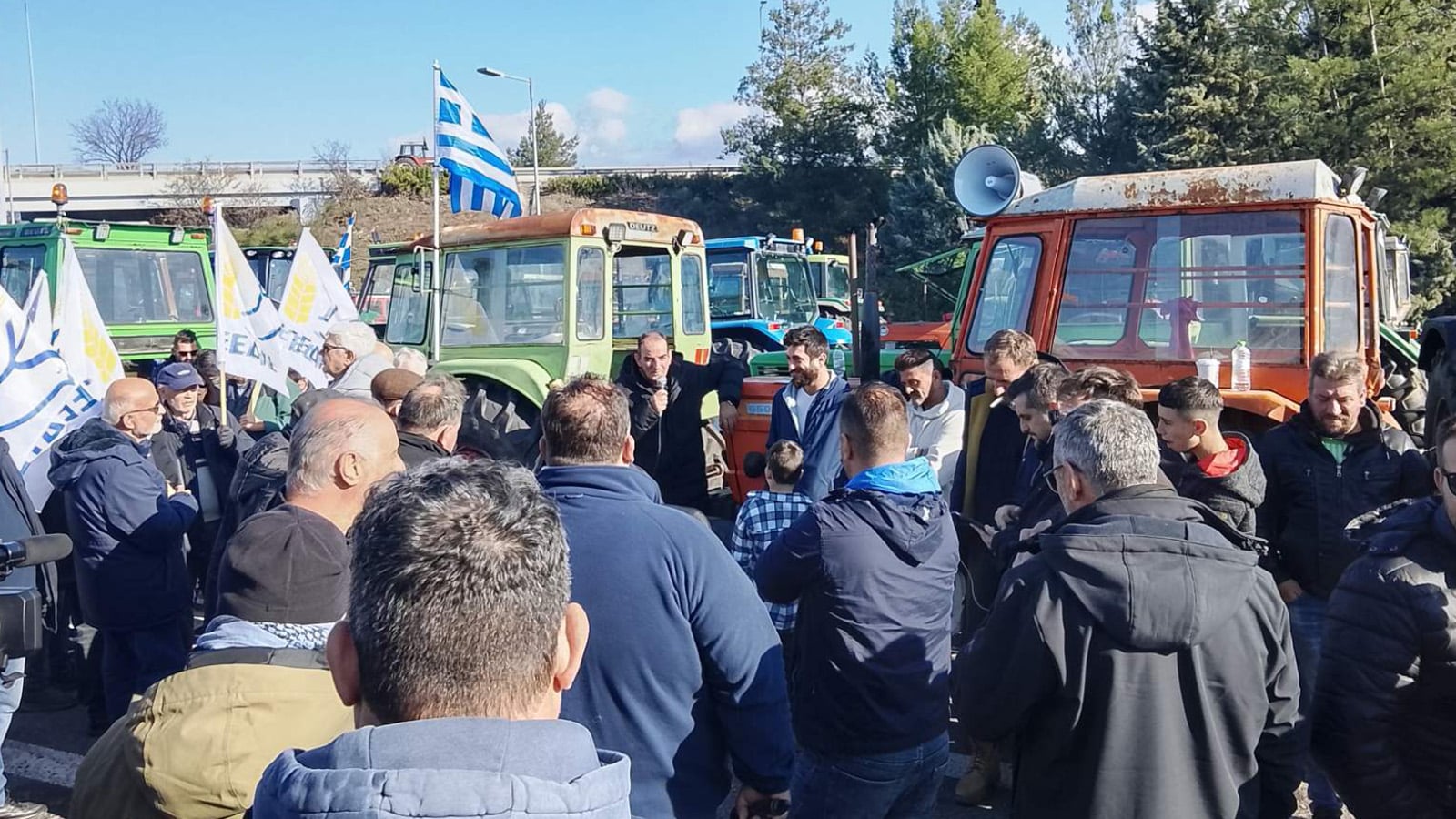 Μπλόκο Νίκαιας: Δεν κάνουμε ούτε βήμα πίσω. Θα κλιμακώσουμε τον δίκαιο αγώνα μας