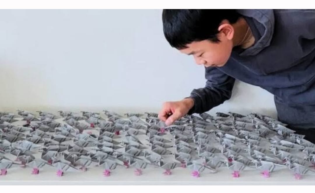 14χρονος κερδίζει βραβείο για τρόπο διπλώματος οριγκάμι που αντέχει 10.000 φορές το βάρος του