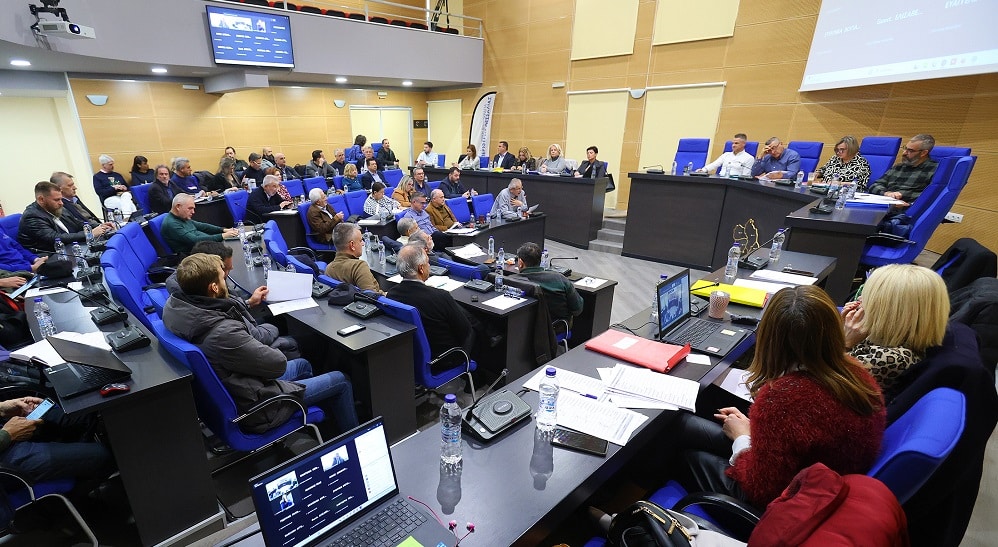 Εξηγήσεις από τον διοικητή της 5ης ΥΠΕ για την παιδιατρική και τη γυναικολογική του ΓΝΛ θα ζητήσει το Περιφερειακό Συμβούλιο