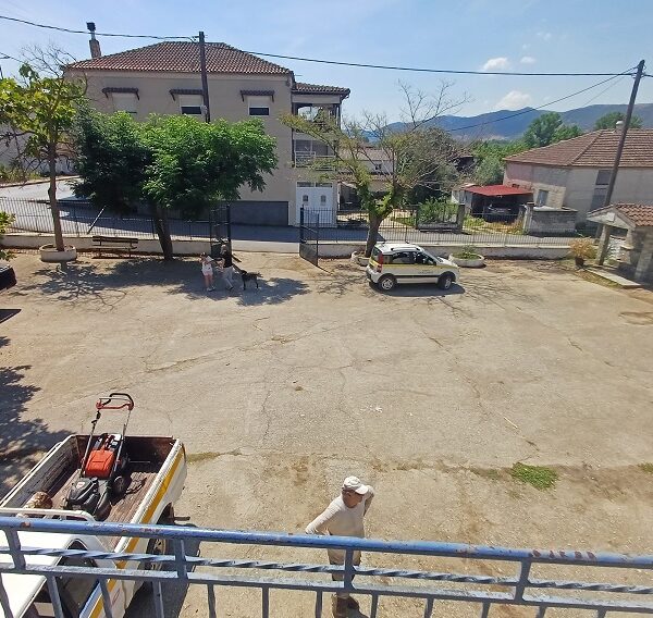 Δήμος Ελασσόνας: Νέο έργο αποκατάστασης οδοστρωμάτων και αναβάθμισης αθλητικού χώρου στην Κοινότητα Μεσοχωρίου