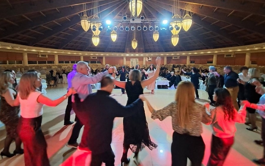 Σε οικογενειακό κλίμα η κοπή της βασιλόπιτας των δημοτικών υπαλλήλων του Δήμου Φαρσάλων