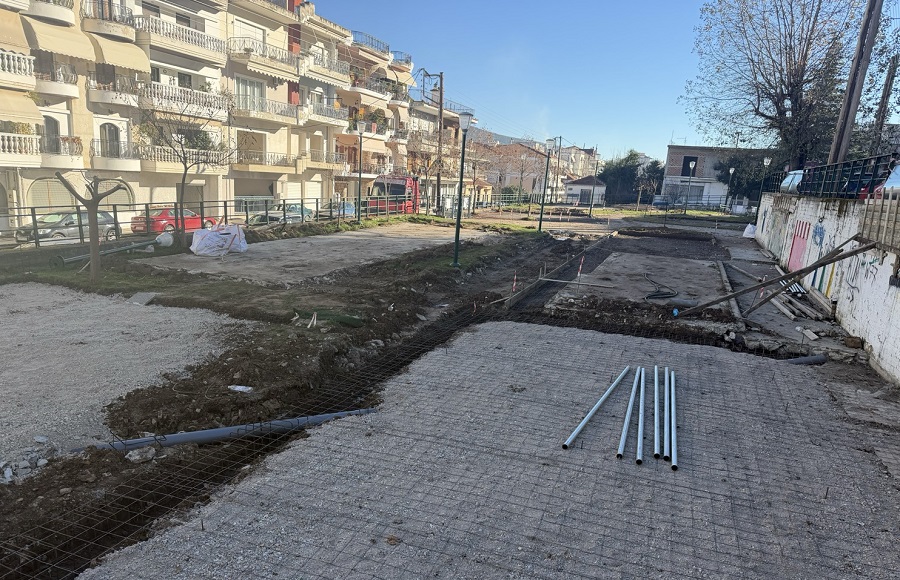 Δήμος Φαρσάλων: Ξεκίνησαν οι εργασίες αναβάθμισης στην παιδική χαρά της οδού Καναδά