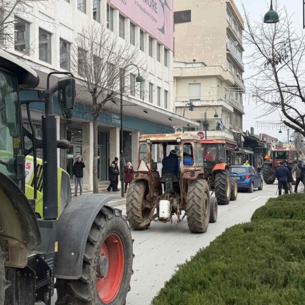 Κάλεσμα του Αγροτικού Συλλόγου Τυρνάβου για το συλλαλητήριο με τρακτέρ την Τετάρτη στη Λάρισα