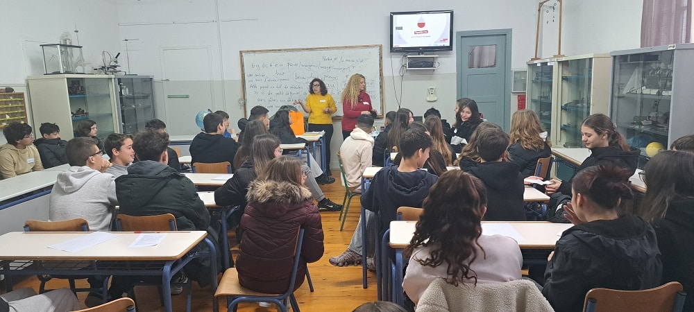 Βιωματικά Εργαστήρια για την Υγεία και την Υγιεινή της Έμμηνου Ρύσης στο 1ο Γυμνάσιο Τυρνάβου