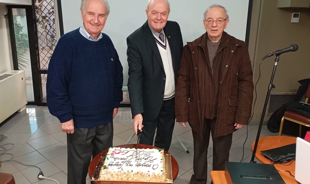 Εκοψαν πίτα τα μέλη του «καφέ της ιστορίας»