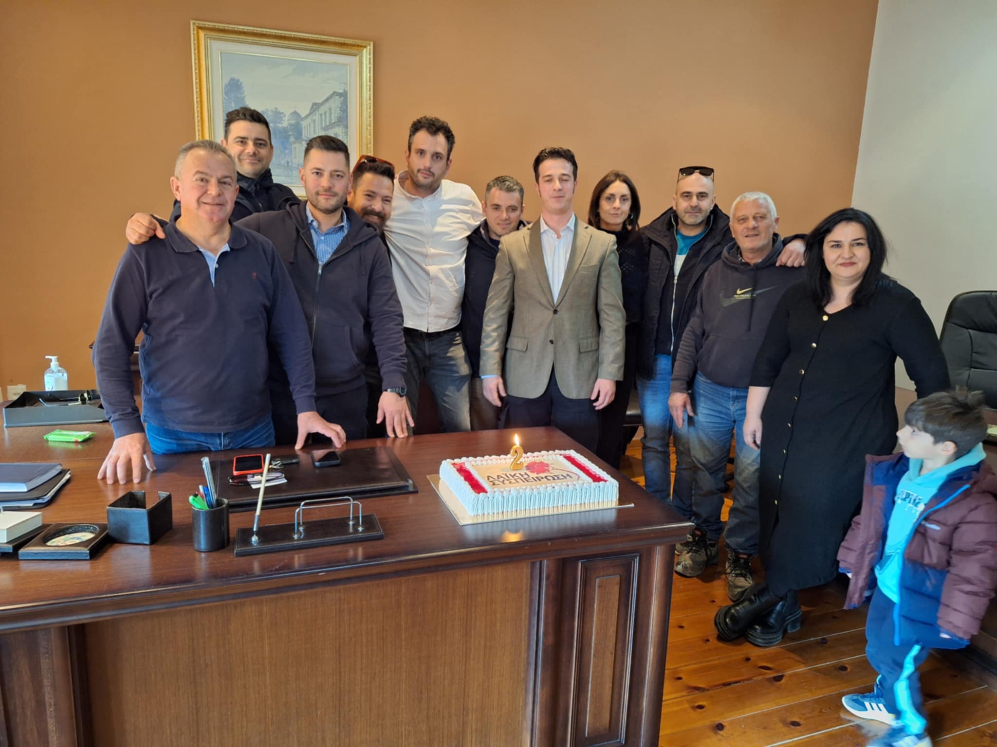 Εκοψαν πίτα στον Αμπελώνα για τα 2 χρόνια της δημοτικής αρχής