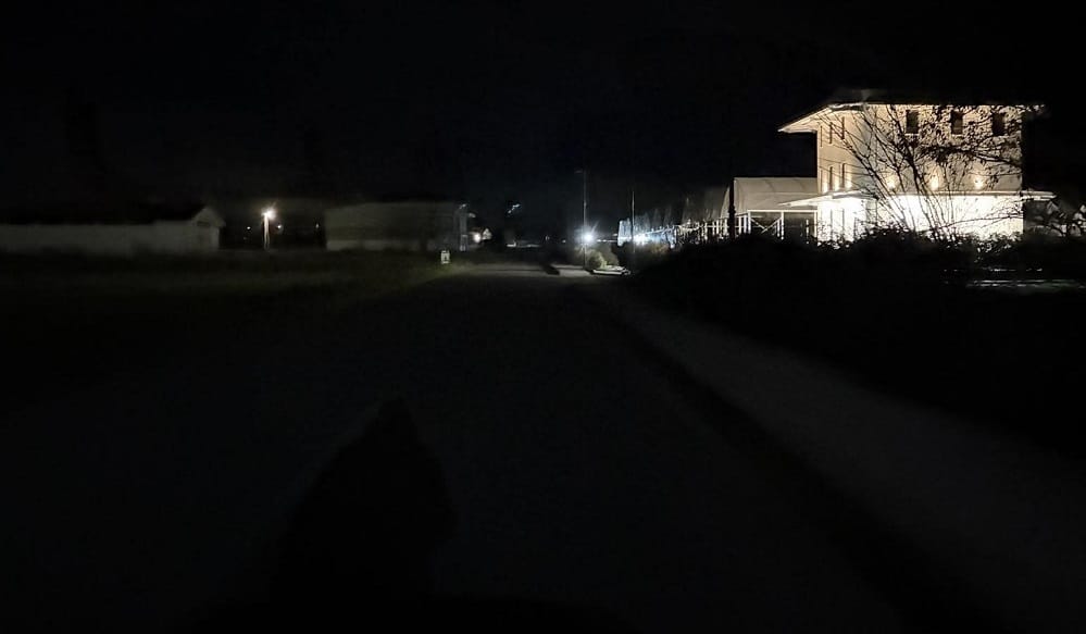 Σοβαρός κίνδυνος ατυχήματος στον δρόμο της εισόδου των Δένδρων Τυρνάβου