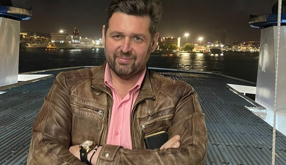 Με την Μ. Καρυστιανού