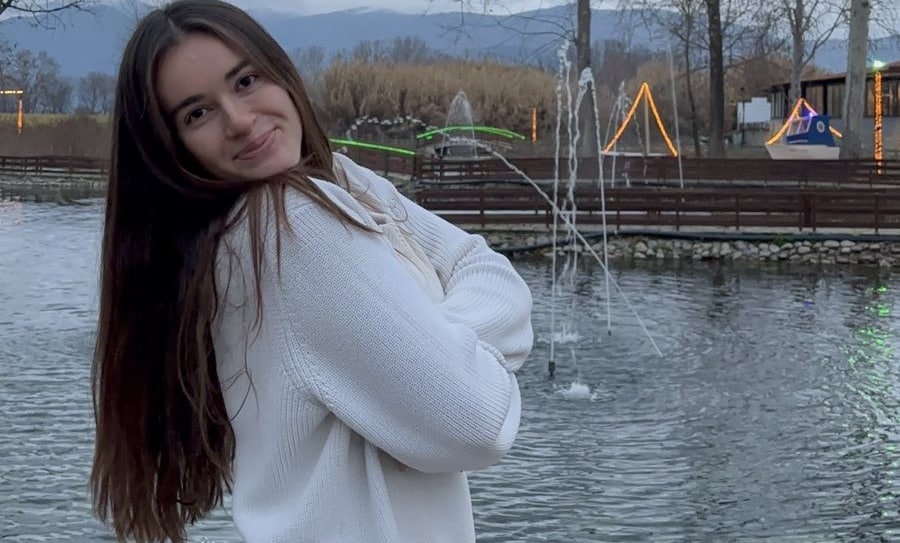 Χριστίνα Τσένα: Η φετινή βασίλισσα έχει πολύ θετική ενέργεια, χαμόγελα και απεριόριστη αγάπη για το Τυρναβίτικο καρναβάλι