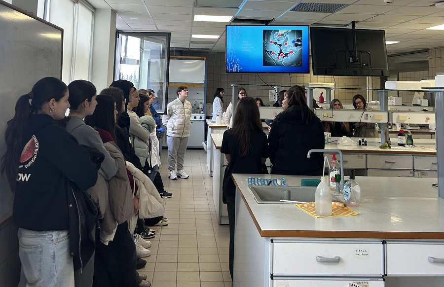 Βιωματική εκπαιδευτική επίσκεψη 610 μαθητών στο Τμήμα Βιοχημείας & Βιοτεχνολογίας του Πανεπιστημίου Θεσσαλίας