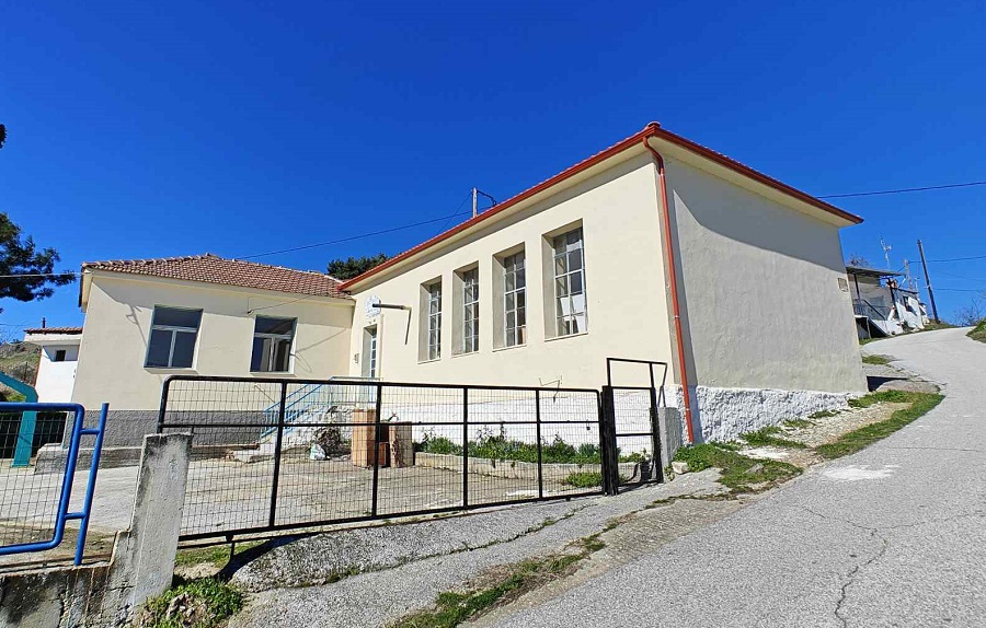 Ολοκληρώθηκαν οι εργασίες συντήρησης της στέγης στο Δημοτικό Σχολείο Μικρού Ελευθεροχωρίου