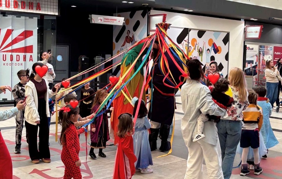 Αποκριάτικα Σαββατοκύριακα γεμάτα χρώμα και κέφι στο Fashion City Outlet!