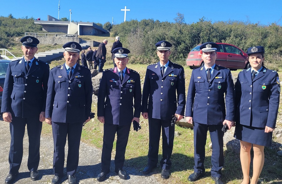 Αστυνομικοί Υπηρεσιών της ΓΕ.Π.Α.Δ. Θεσσαλίας τίμησαν τις εκδηλώσεις μνήμης «ΚΑΥΚΑΚΕΙΑ 2026»