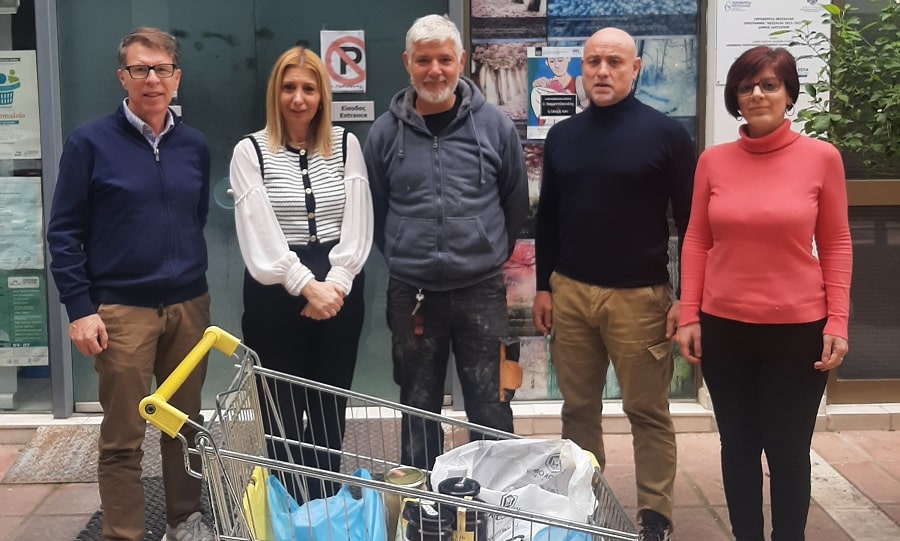 Μέλι στο Κοινωνικό Παντοπωλείο του Δήμου Λαρισαίων από τον Μελισσοκομικό Σύλλογο Λάρισας