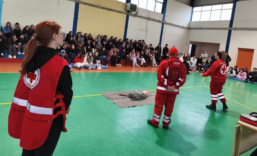 Σεμινάρια Πρώτων Βοηθειών από τον Ερυθρό Σταυρό στη Λάρισα