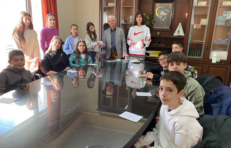 Επίσκεψη μαθητών του Πρότυπου Γυμνασίου στη ΔΔΕ Λάρισας