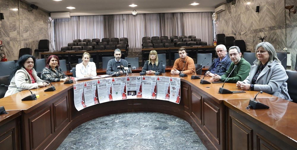 Ξεκινά την Κυριακή στη Λάρισα το Φεστιβάλ «Ο Άη Βασίλης άργησε μια μέρα»