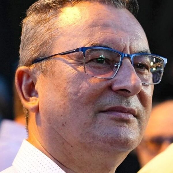 Νέοι τριγμοί στην περιφερειακή αρχή Κουρέτα – Παραιτήθηκε ο αντιπεριφερειάρχης Υγείας Βαγγέλης Αποστόλου