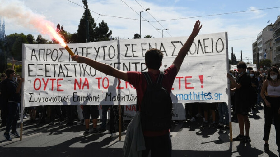 Καταλήψεις και κλείσιμο σχολείων αποφάσισαν οι μαθητές για το εθνικό απολυτήριο