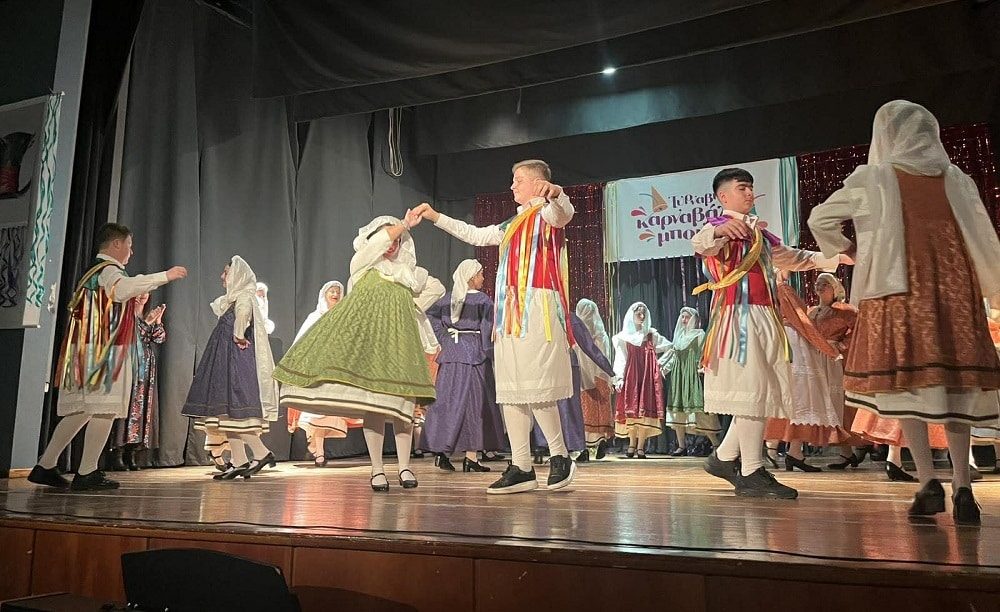 Φωτορεπορτάζ από τις πλούσιες αποκριάτικες εκδηλώσεις του Σαββατοκύριακου στον Τύρναβο