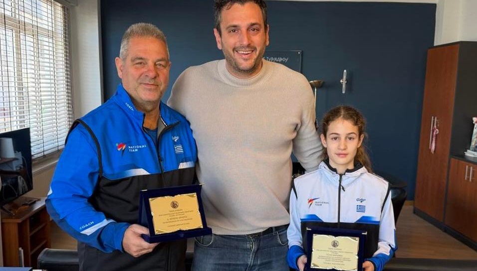 Ο δήμος Τυρνάβου βράβευσε την Αντωνία Τόλη και τον Χρήστο Ντιντό