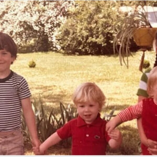 Έρευνα λέει ότι οι δεκαετίες του ’60 και του ’70 παρήγαγαν κατά λάθος τις πιο συναισθηματικά ανθεκτικές γενιές στη σύγχρονη ιστορία