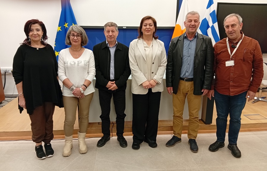 Συνάντηση εκπαιδευτικών του 6ου Εσπερινού ΕΠΑΛ Λάρισας με την υπουργό Παιδείας της Κύπρου