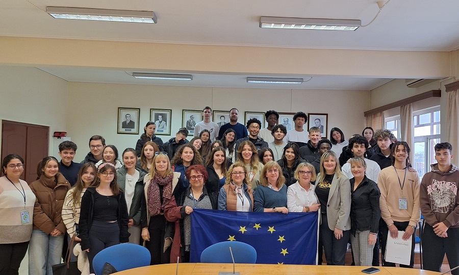 Επίσκεψη μαθητών από τη Γαλλία και την Τουρκία στο Δημαρχείο Ελασσόνας