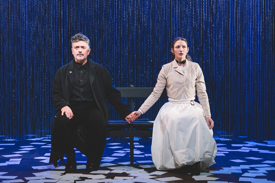 «Λευκές νύχτες» από το ΔΗ.ΠΕ.ΘΕ. Βέροιας στο θέατρο Κώστας Τσιάνος