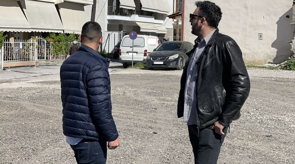 Βελτιώνει τα ελεύθερα πάρκινγκ στον Τύρναβο η δημοτική αρχή