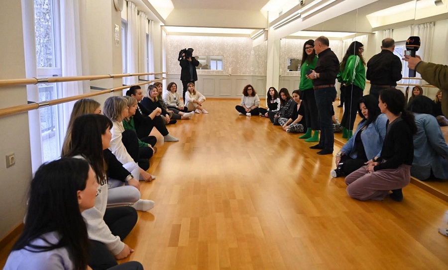 Η Περιφέρεια Θεσσαλίας άνοιξε χώρο διαλόγου και ενδυνάμωσης με το εργαστήριο «Σώματα Γυναικών» στη Λάρισα