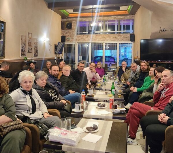 Συνάντηση Δημάρχου Ελασσόνας με τους συλλόγους της Τσαριτσάνης – Σταθερή στήριξη στη συλλογική δράση