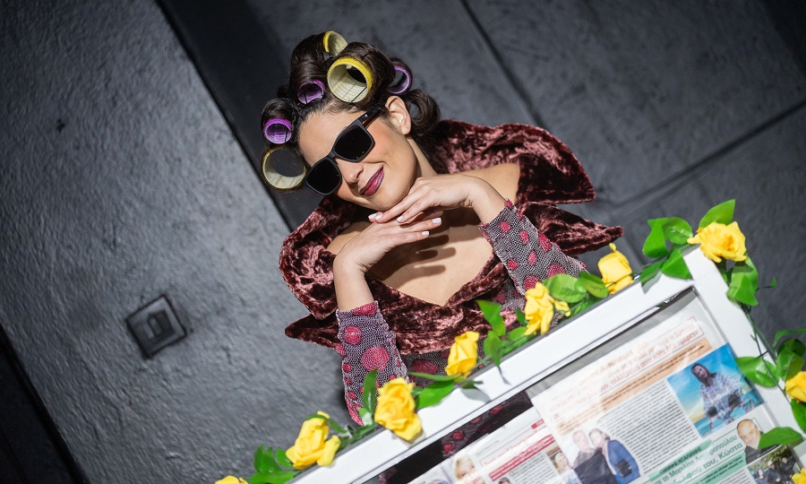 Τρεις τελευταίες παραστάσεις για το «Όταν Πεθάνω Θάψτε Με στο FACEBOOK»