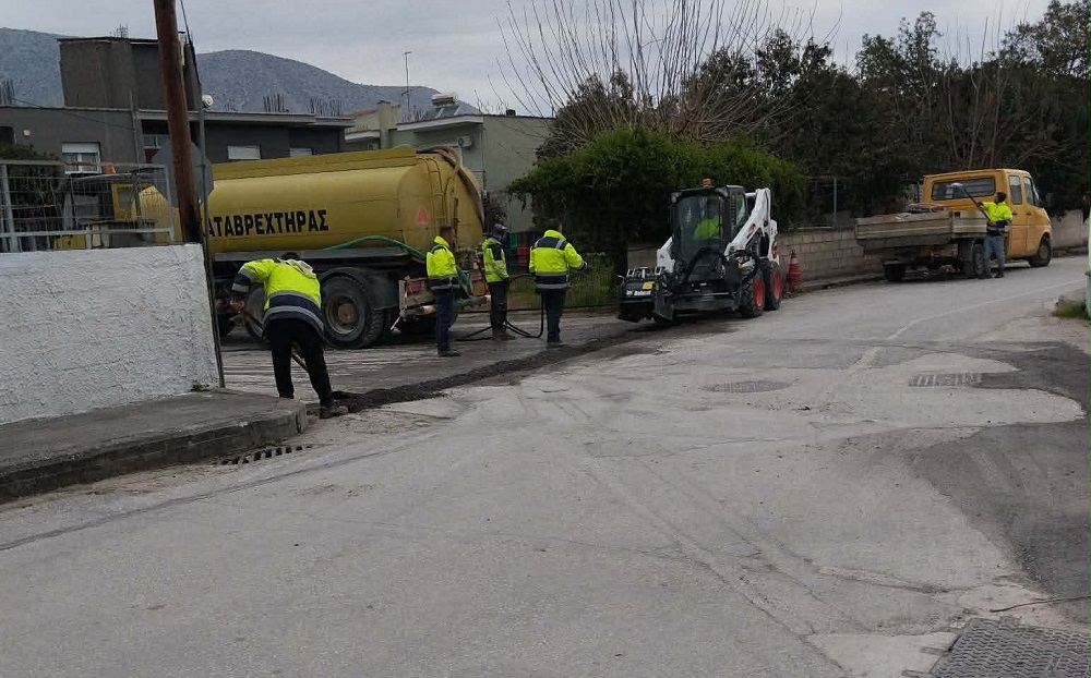 Επιτέλους άσφαλτος στην οδό Θράκης στον Τύρναβο
