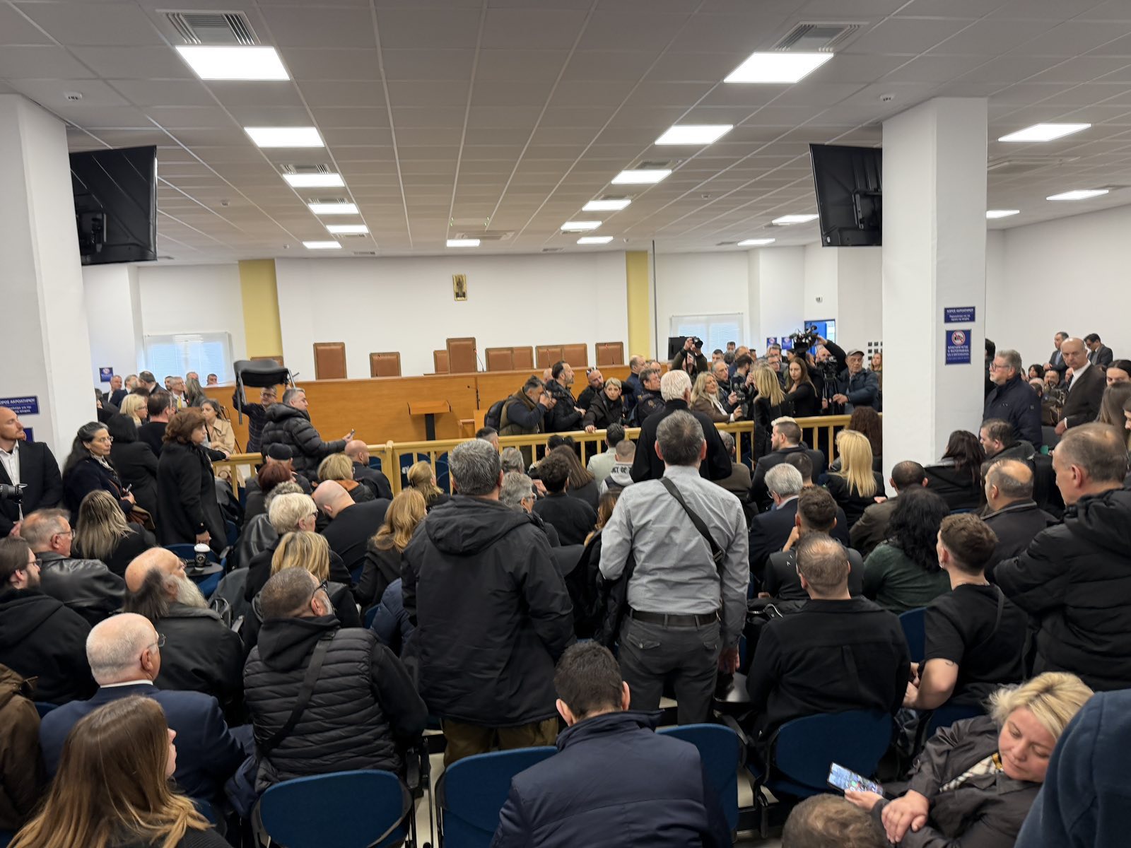 Ξεκινάει σήμερα στη Λάρισα η κύρια δίκη για το έγκλημα στα Τέμπη