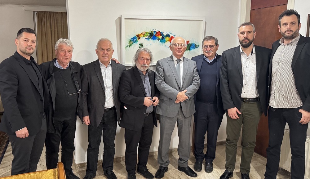 Με τον πρέσβη της Κούβας στην Αθήνα συναντήθηκαν Στ. Τσικριτσής και Ν. Νταλαγιάννης