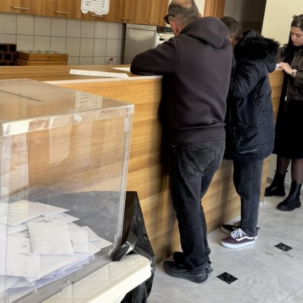 Οι 9 σύνεδροι της οργάνωσης Τυρνάβου του ΠΑΣΟΚ