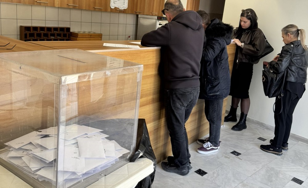 Οι 9 σύνεδροι της οργάνωσης Τυρνάβου του ΠΑΣΟΚ