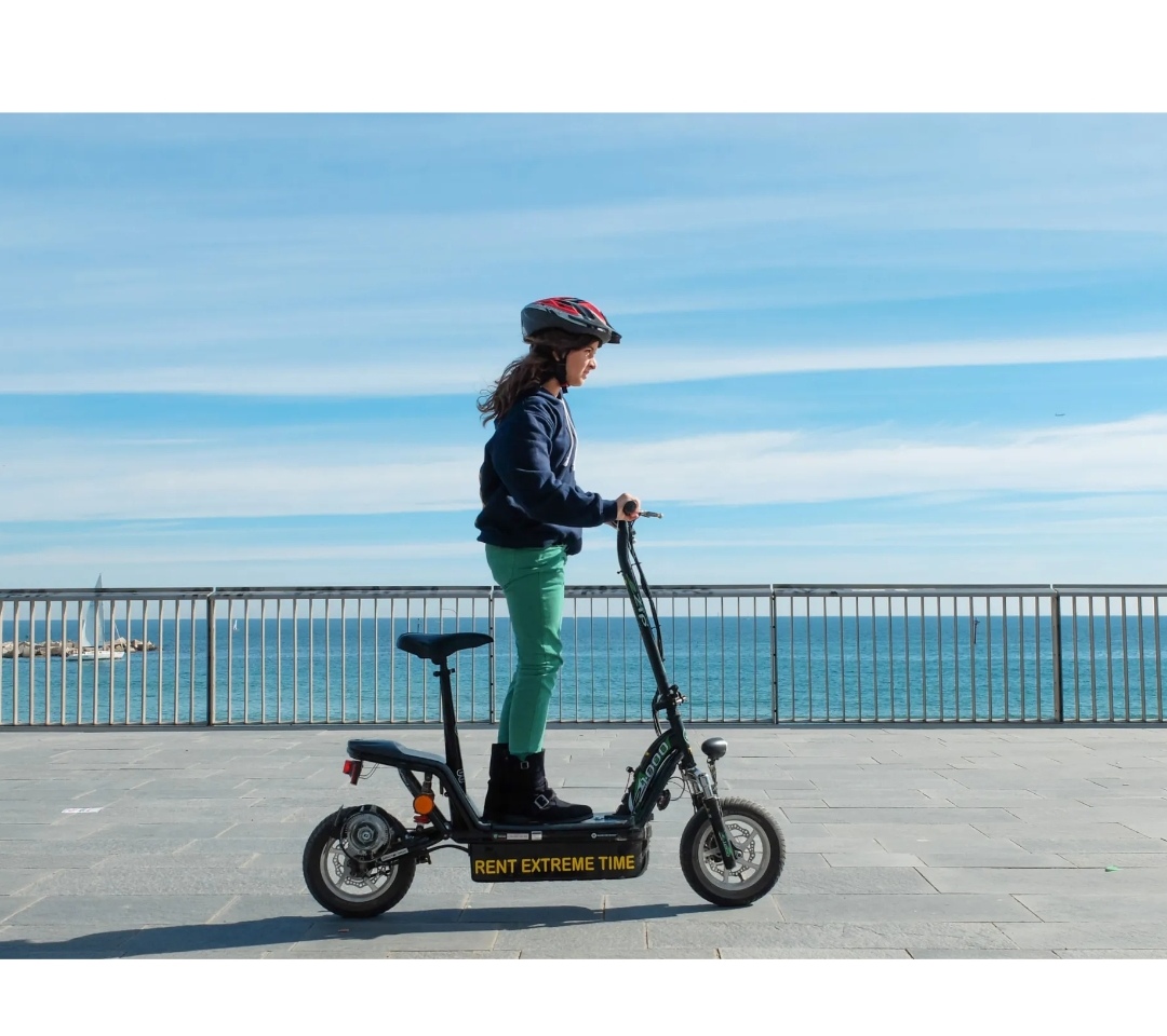 400 παιδιά τραυματίστηκαν με τα ηλεκτρικά πατίνια σε έναν χρόνο: Ανήλικοι περνούν με κόκκινο και καταλήγουν στην Εντατική