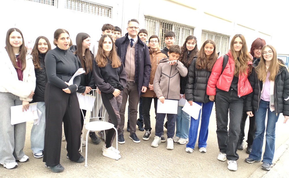 Στις πρόβες του Ομίλου Θεάτρου του Πρότυπου Γυμνασίου Λάρισας ο Αντιδήμαρχος Φώτης Τζατζάκης