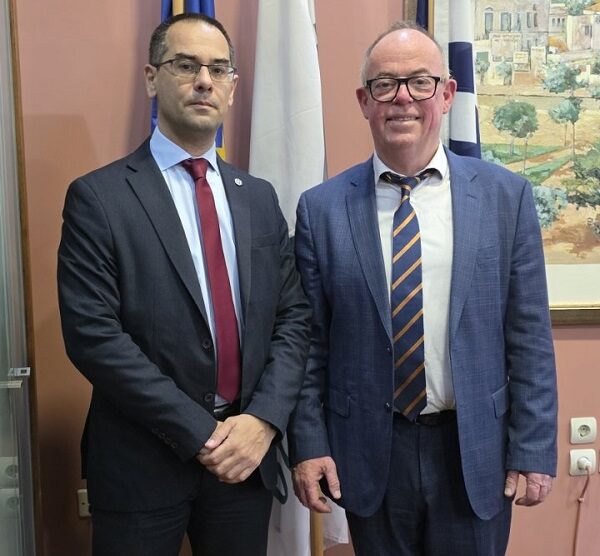 Συνάντηση του Γ. Ρούντα με τον πρόεδρο του Επιμελητηρίου Λάρισας