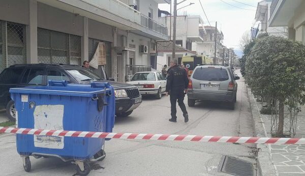 Νεκρός από μαχαιριές γνωστός τραγουδιστής στην Καρδίτσα