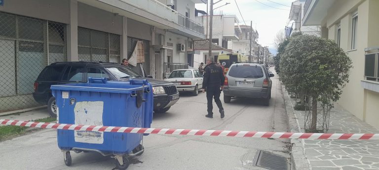 Νεκρός από μαχαιριές γνωστός τραγουδιστής στην Καρδίτσα