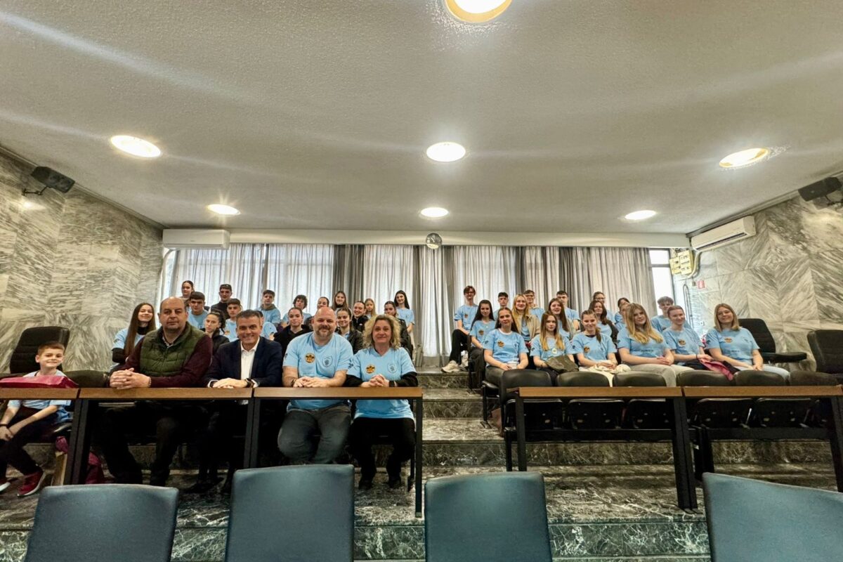 Στο Δημαρχείο της Λάρισας αθλητές της γερμανικής SVC04 Sonneberg