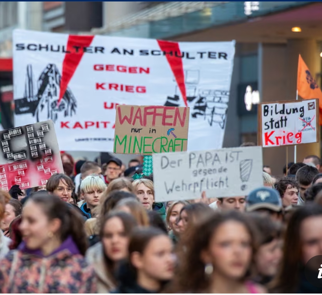 Σάλος στη Γερμανία για διάταξη που υποχρεώνει άνδρες έως 45 ετών να ζητούν άδεια για μακρά παραμονή στο εξωτερικό