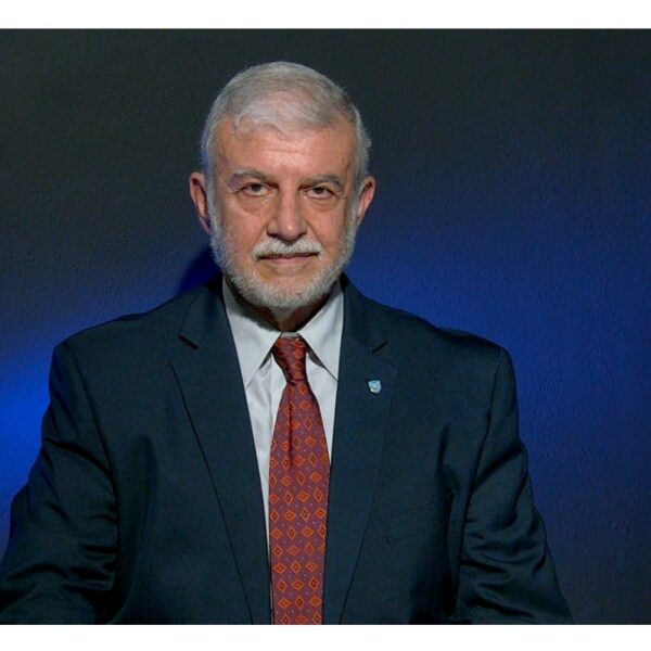 Αντιναύαρχος ε.α. Βασίλειος Μαρτζούκος: «Όσοι μαθαίνουν μουσική δεν γίνονται παλιάνθρωποι»