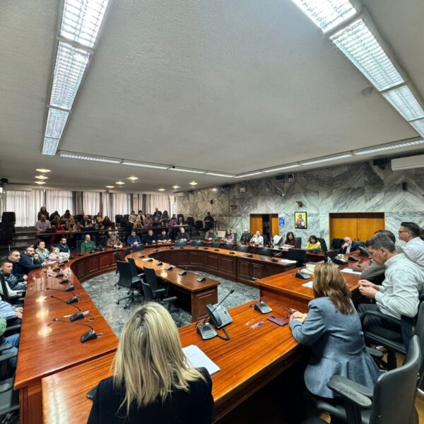 Δήμος Λαρισαίων: Ορκίστηκαν 13 μόνιμοι υπάλληλοι